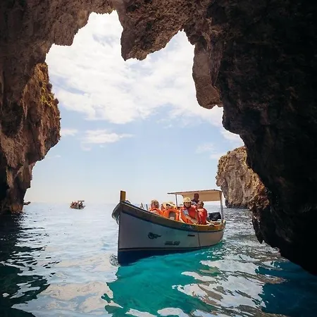 Shalom Haven Lejlighed *